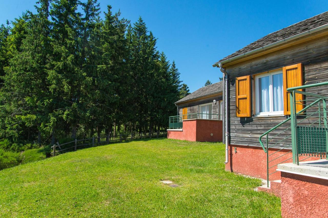 Les Chalets de la Vallee du Bes Noalhac Extérieur photo